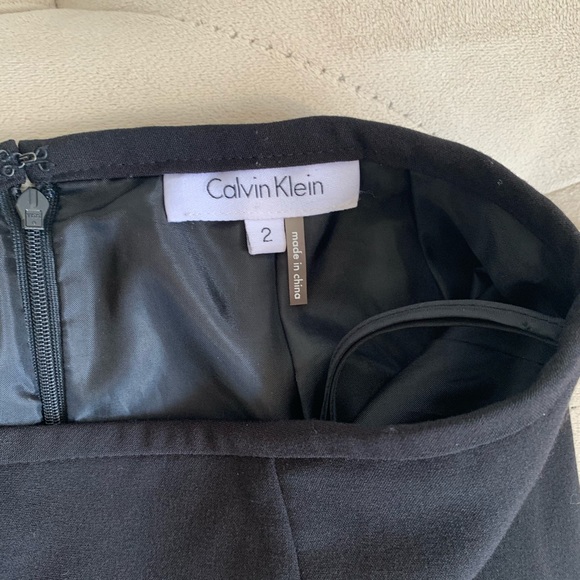 Calvin Klein Black Pencil Skirt (Size 2) - Picture 1 of 2